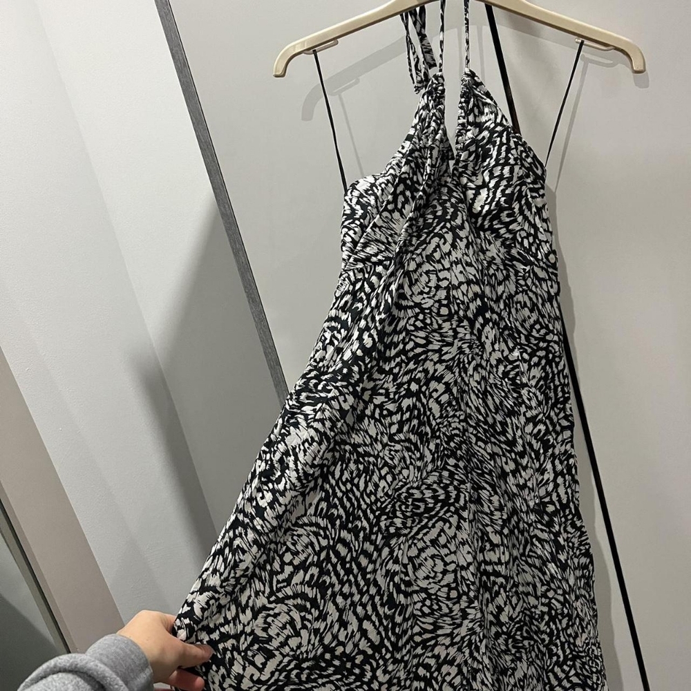 black and white print neck  maxi dress - Picture 3 of 4